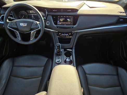 Certified 2025 Cadillac XT5 Premium Luxury image 12