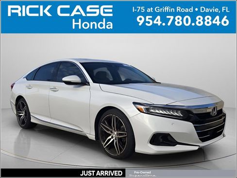 Used 2021 Honda Accord Touring image 1