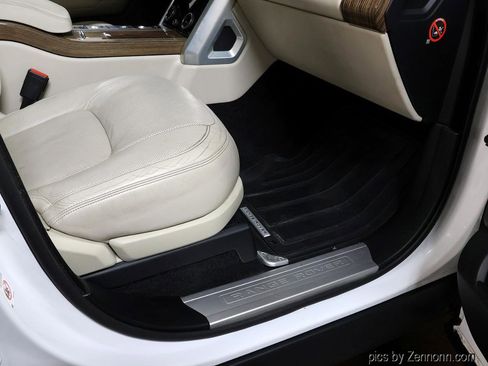 Used 2019 Land Rover Range Rover HSE image 38