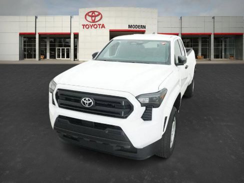 New 2025 Toyota Tacoma SR image 5