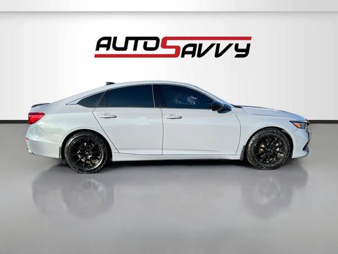 Used 2022 Honda Accord Sport image 8