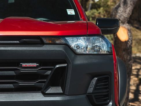 Used 2023 Chevrolet Colorado Trail Boss w/ LPO, Dark Essentials Package image 9