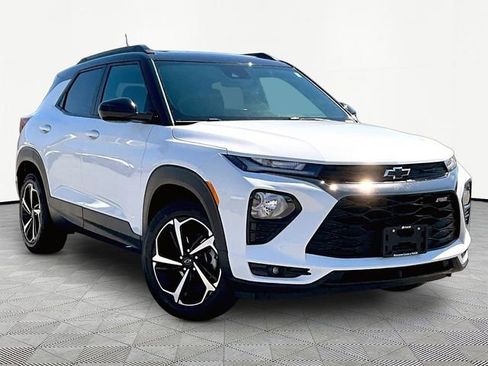 Used 2021 Chevrolet TrailBlazer RS w/ Sun and Liftgate Package AWD/4WD image 1