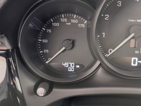 Certified 2025 Porsche Macan image 21