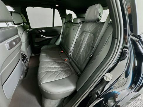 New 2026 BMW X5 sDrive40i image 17