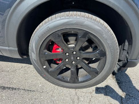 Used 2023 Ford Explorer ST w/ Equipment Group 401A AWD/4WD image 8