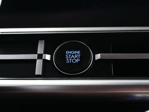 Certified 2025 Hyundai Santa Fe XRT AWD/4WD image 22