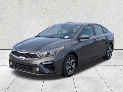 Used 2021 Kia Forte LXS FWD image 7