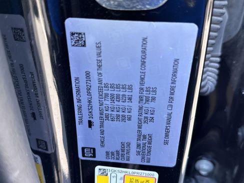Used 2023 GMC Yukon XL AT4 w/ AT4 Premium Plus Package AWD/4WD image 29