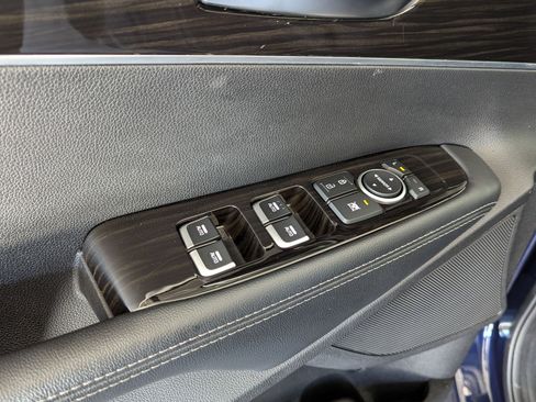 Used 2020 Kia Sorento S image 12