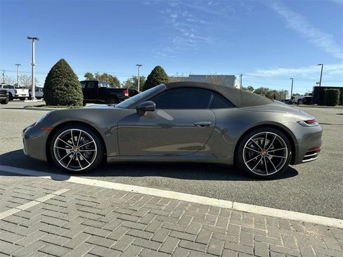 Used 2020 Porsche 911 Carrera image 2