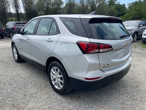Used 2022 Chevrolet Equinox LS AWD/4WD image 7