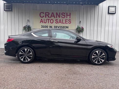 Used 2016 Honda Accord EX image 2