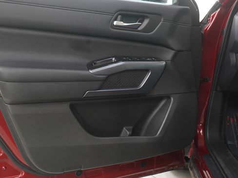 Used 2023 Nissan Pathfinder SL w/ SL Premium Package AWD/4WD image 19