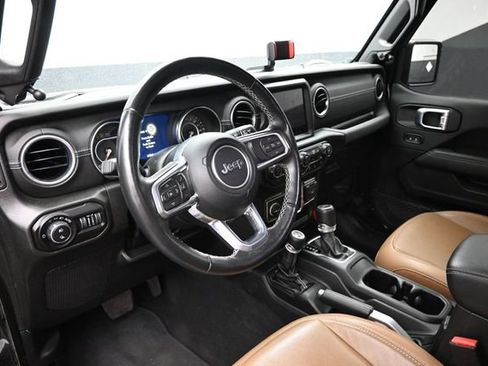 Used 2022 Jeep Gladiator Overland w/ Popular Equipment Package AWD/4WD image 14