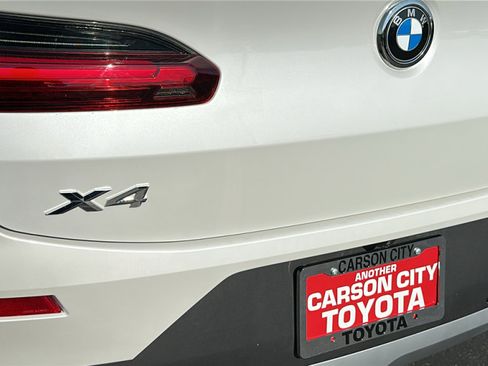 Used 2025 BMW X4 xDrive30i w/ Premium Package image 28