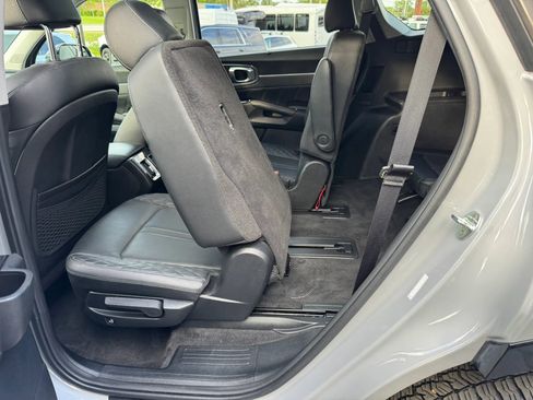 Used 2023 Kia Sorento SX AWD/4WD image 24