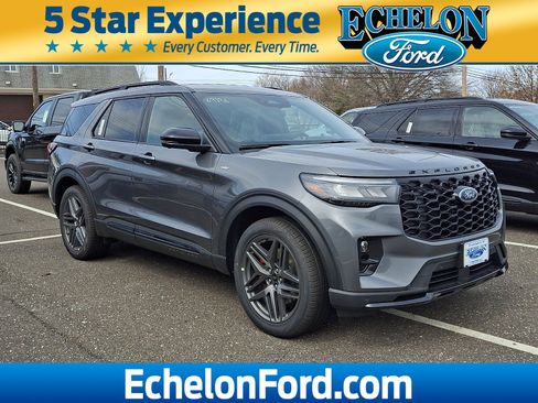 New 2026 Ford Explorer ST-Line w/ ST-Line Street Pack AWD/4WD image 1