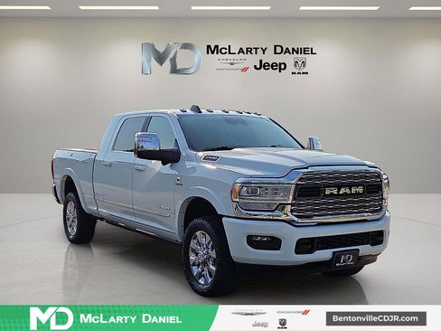 Used 2023 RAM 2500 Limited image 1