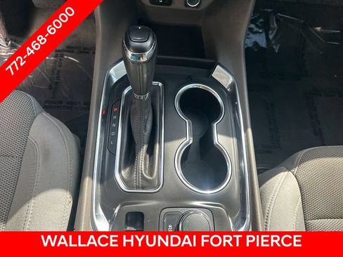 Used 2020 Chevrolet Traverse LT FWD image 23