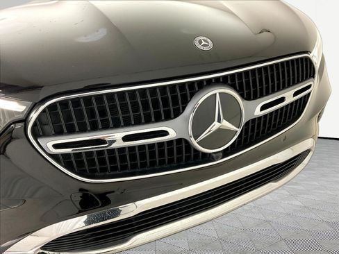 Certified 2024 Mercedes-Benz GLC 300 4MATIC image 33