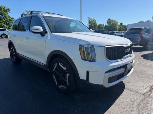 Used 2025 Kia Telluride EX AWD/4WD image 4