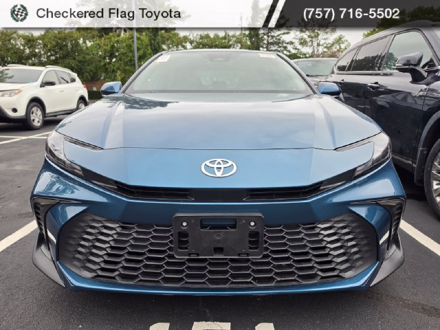 Used 2026 Toyota Camry SE w/ Convenience Package FWD image 2