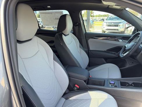 New 2026 Volkswagen Tiguan SE R-Line image 9