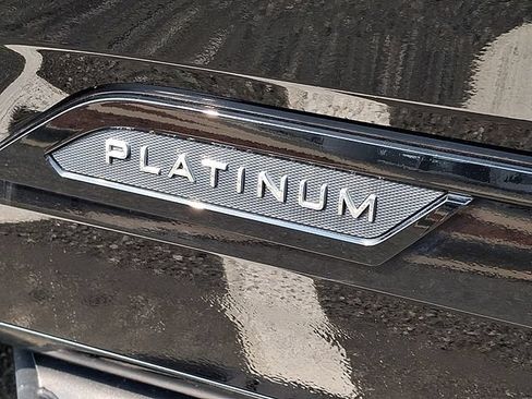Used 2023 Toyota Tundra Platinum AWD/4WD image 30