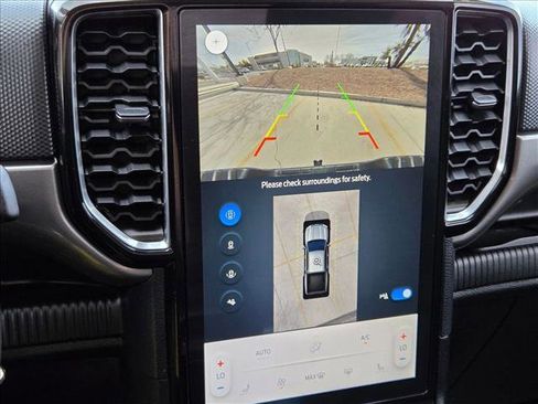 Used 2024 Ford Ranger XLT w/ Technology Package image 13