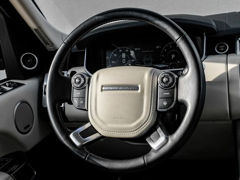 Used 2017 Land Rover Range Rover HSE AWD/4WD image 16