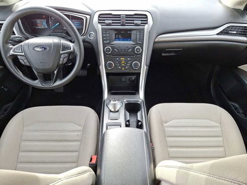 Used 2018 Ford Fusion S image 11