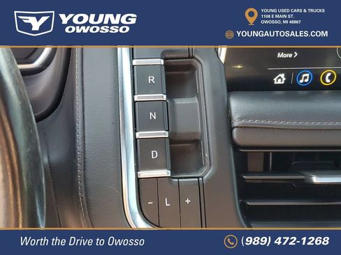 Used 2021 Chevrolet Suburban High Country w/ Premium Package 2 AWD/4WD image 18