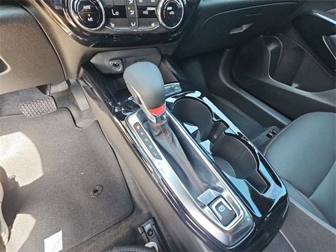 Used 2025 Chevrolet Trax RS w/ Driver Confidence Package image 15