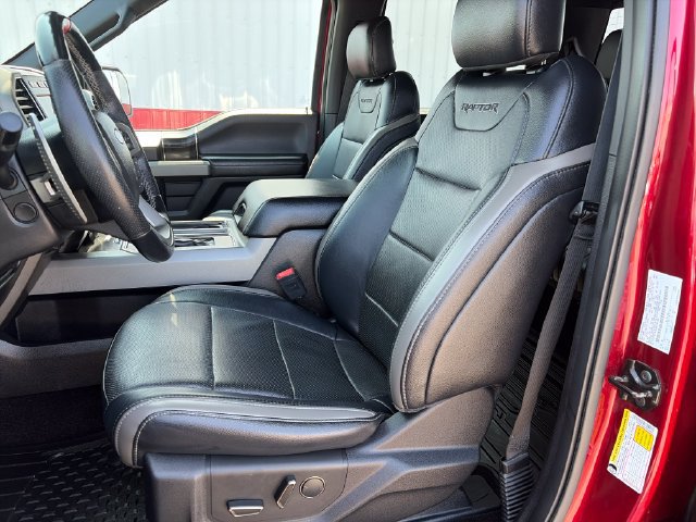 Used 2018 Ford F150 Raptor w/ Equipment Group 802A Luxury AWD/4WD image 40