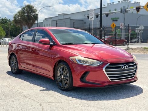Used 2017 Hyundai Elantra SE FWD image 7
