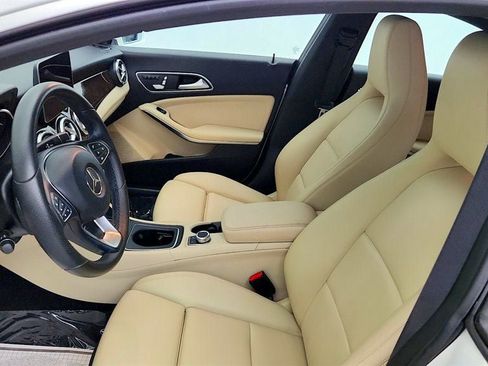 Used 2018 Mercedes-Benz CLA 250 image 10