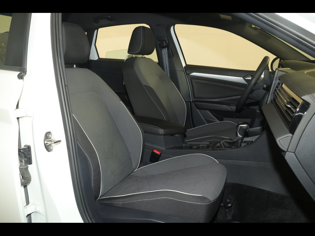 Used 2026 Volkswagen Jetta Sport FWD image 27