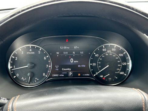 Used 2024 INFINITI QX80 Sensory image 20