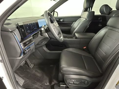 Certified 2025 Hyundai Santa Fe Calligraphy FWD image 11