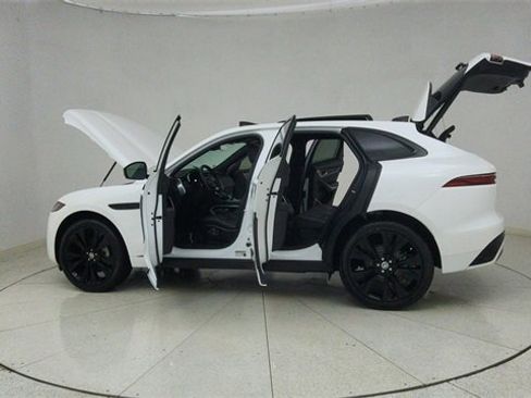 Used 2025 Jaguar F-PACE R-Dynamic S image 72