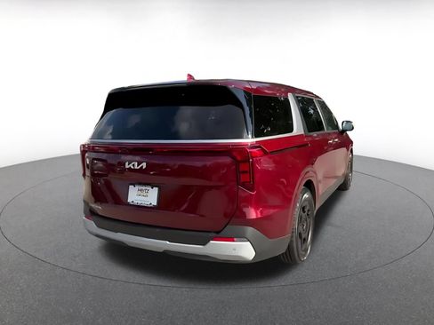 Used 2026 Kia Carnival FWD image 15