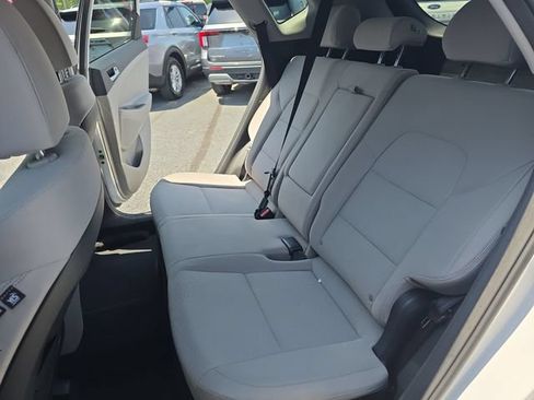 Used 2019 Hyundai Tucson SE FWD image 14