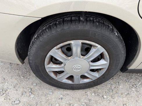 Used 2008 Buick LaCrosse CX image 11