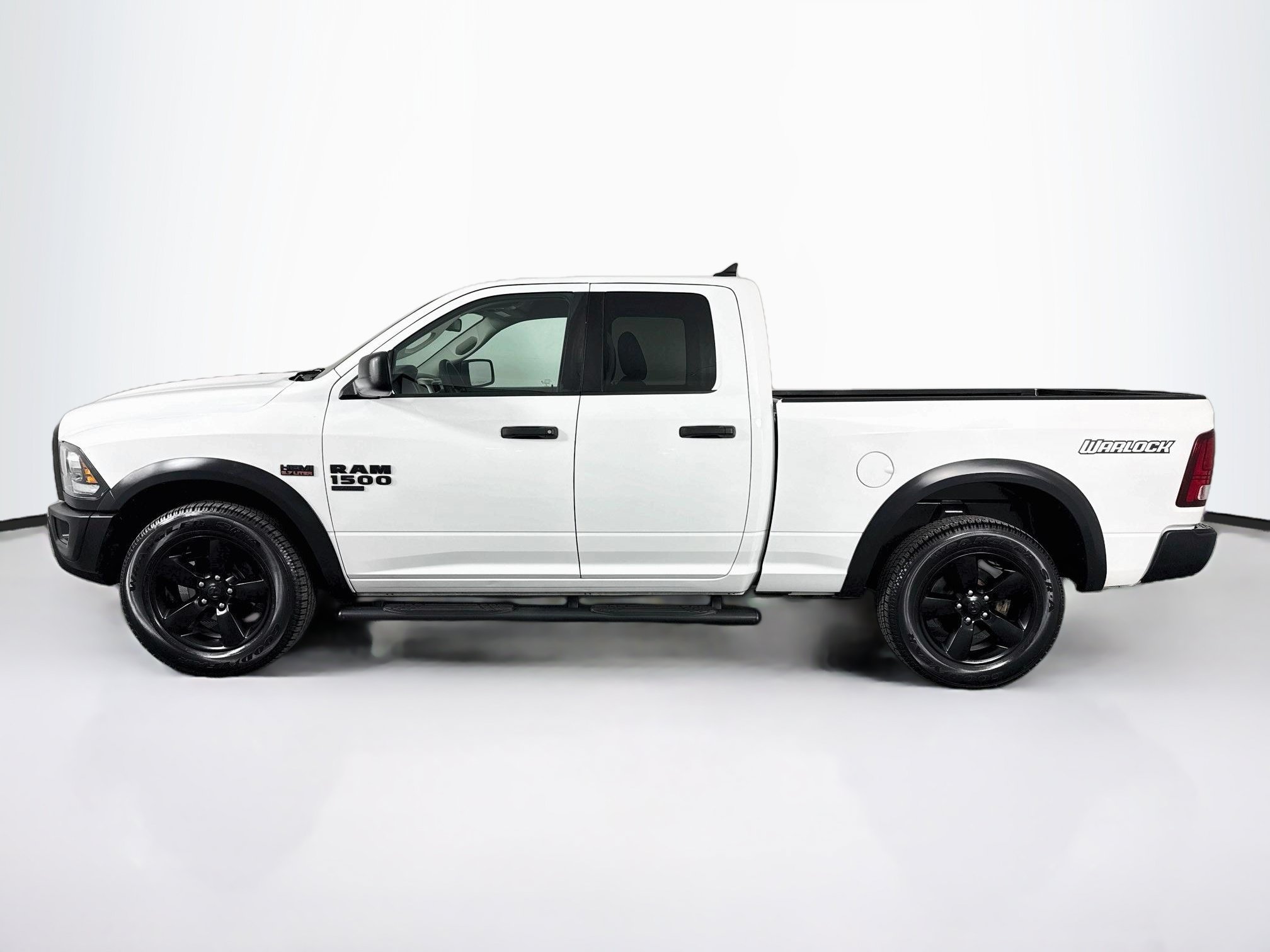 Used 2020 RAM 1500 Classic SLT AWD/4WD image 11