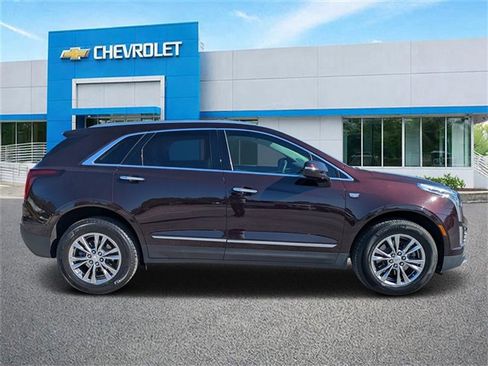 Used 2021 Cadillac XT5 Premium Luxury image 2