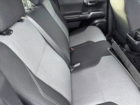 Certified 2021 Toyota Tacoma TRD Off-Road w/ Technology Package image 18