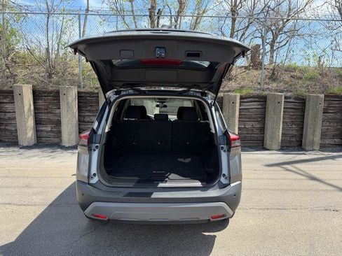Used 2023 Nissan Rogue SV FWD image 27