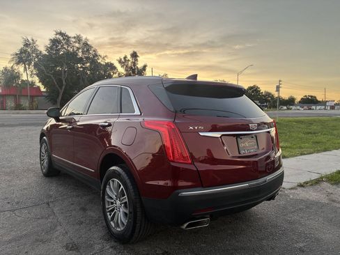 Used 2018 Cadillac XT5 Luxury w/ Driver Awareness Package FWD image 2