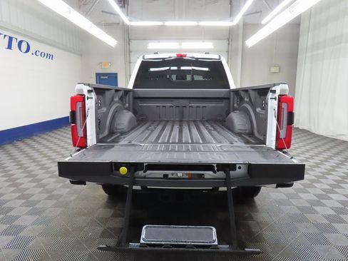 Used 2025 Ford F250 Platinum image 36